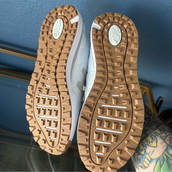 New Balance White and Beige Women’s 574 Greens v2 spikeless Golf shoes - Picture 4 of 4